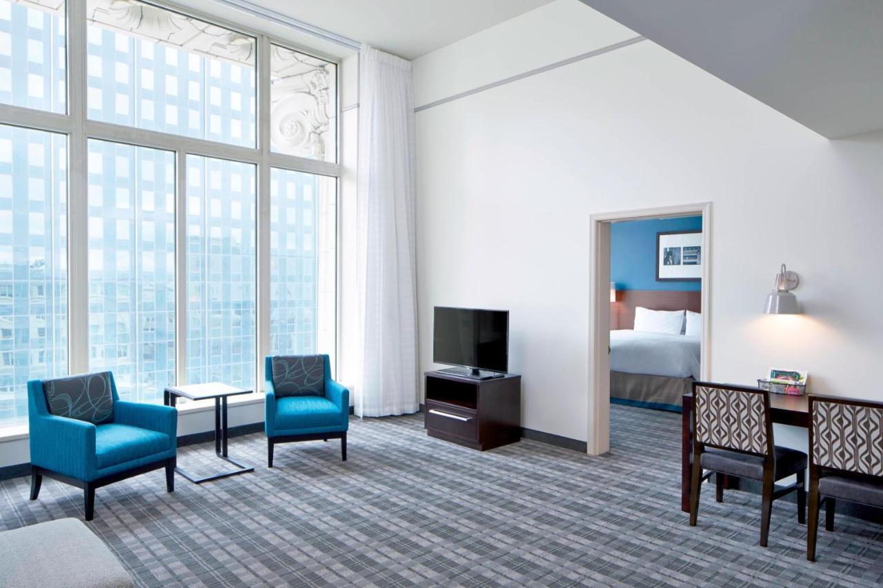 Residence Inn Milwaukee Downtown Exterior foto